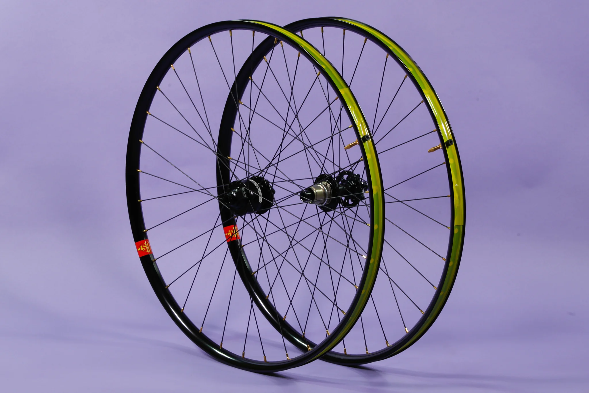 Crust 6-Bolt Disc Brake Wheelset - Image 2