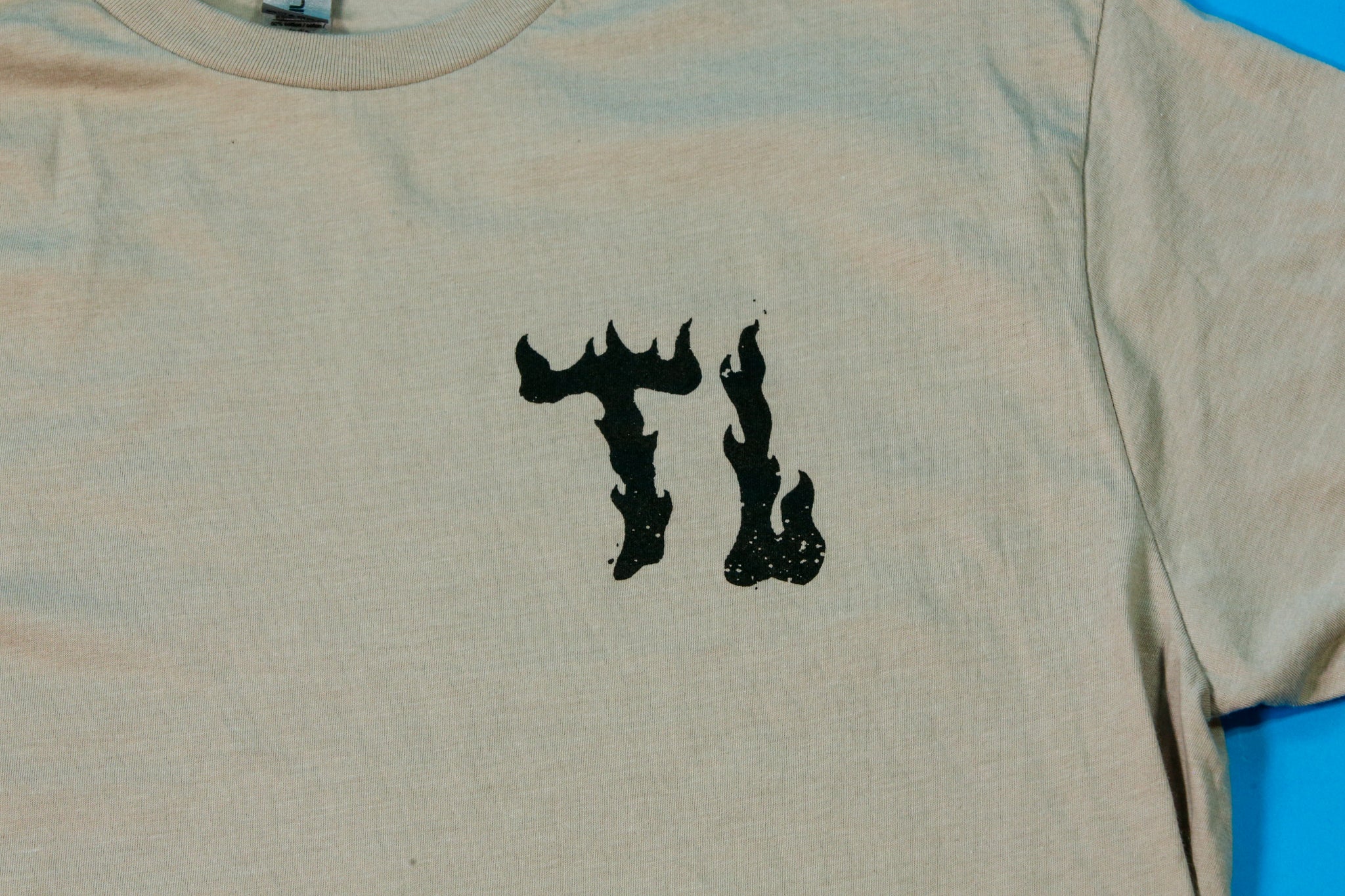 Tabe Lords Fold n' Hold T-Shirt - Image 5